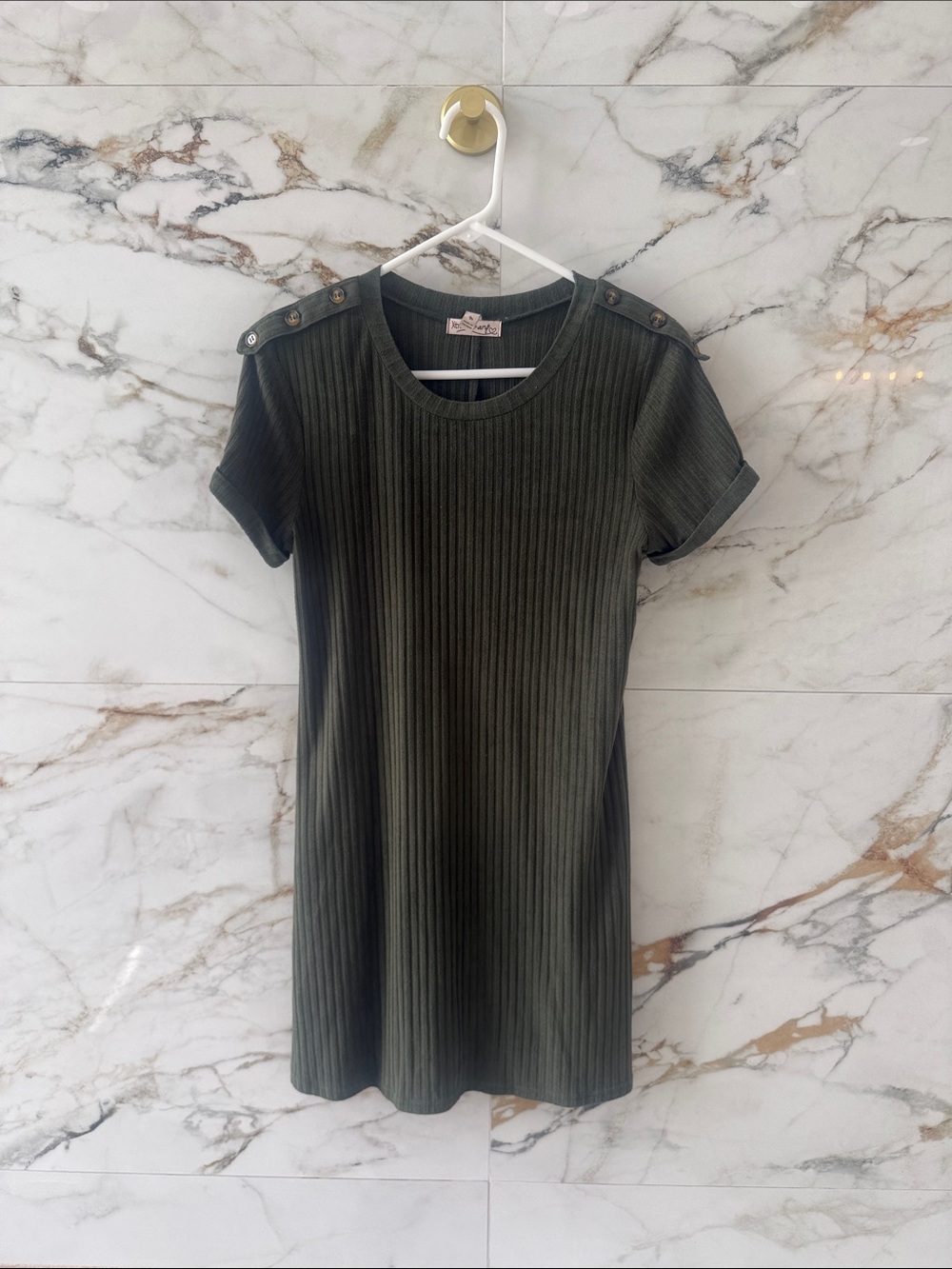 Ribbed Short Sleeve Shift Dress in Olive Green